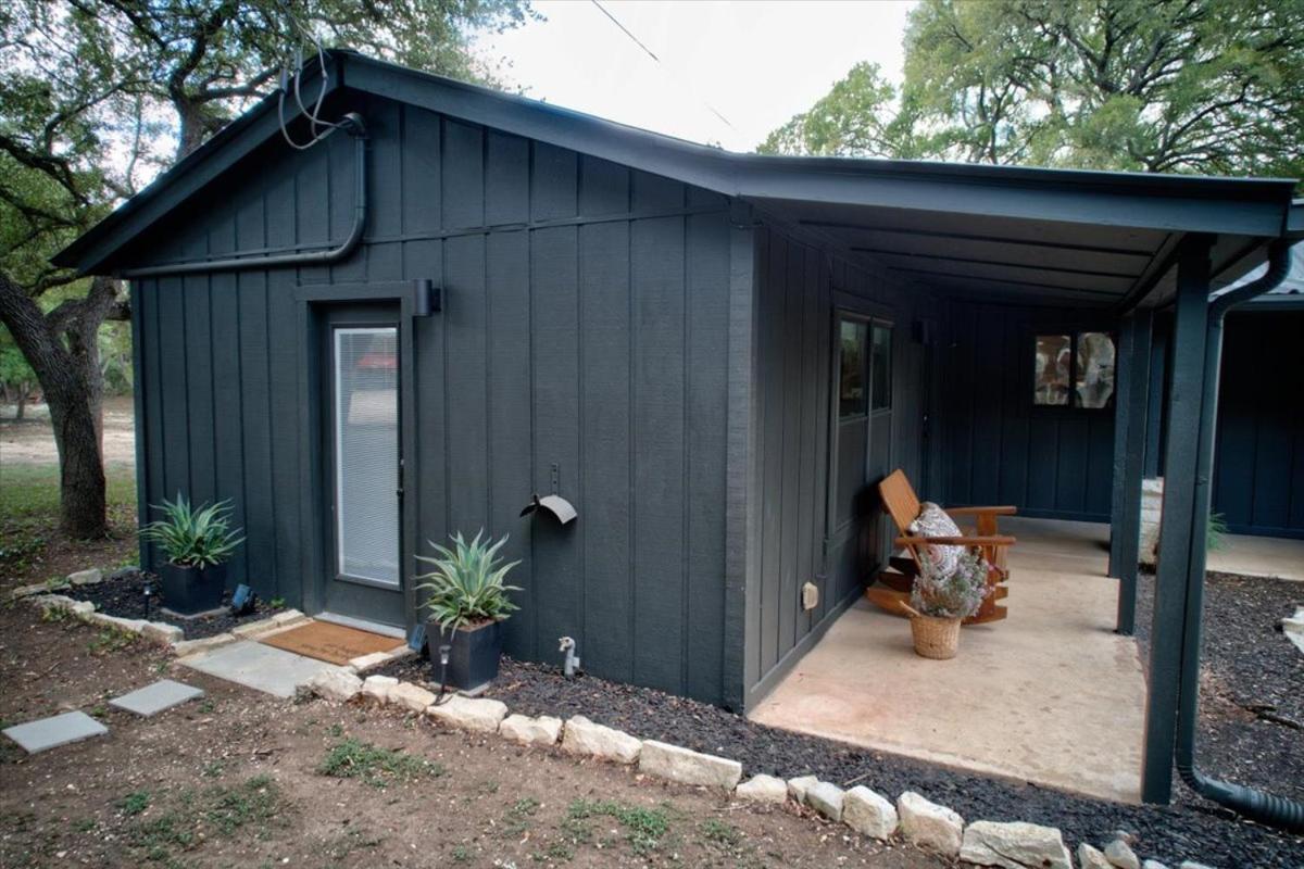 Relaxing Alpaca Ranch Mins From Downtown Wimberley Villa Exterior photo